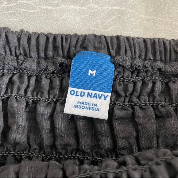 Old Navy Black Smocked Puff Sleeved On/Off Shoulder Peasant Blouse - Picture 5 of 8